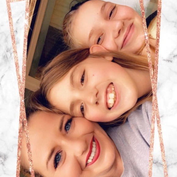 Meet your Posher, Megan - Picture 8 of 11